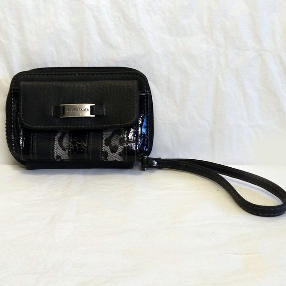 Vintage Jaclyn Smith Coin/Card Black Wallet - Picture 2 of 10